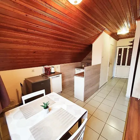 Nemes Apartmanhaz * Hévíz
