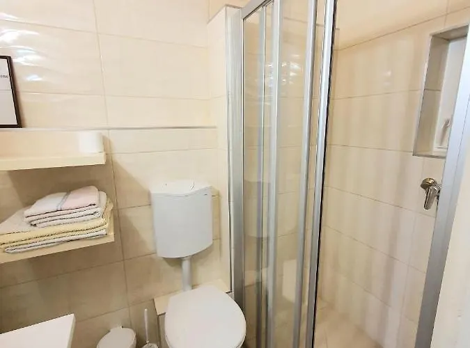 Nemes Apartmanhaz *