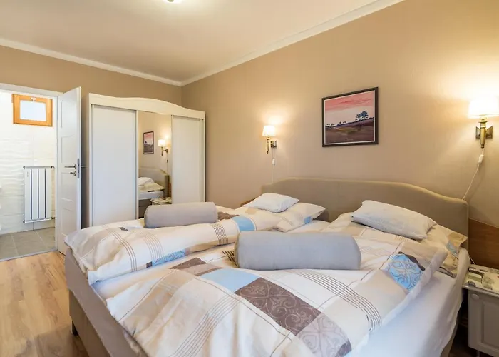 Nemes Apartmanhaz Apartment
