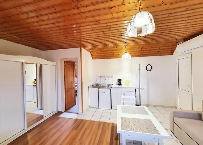 Apartment Nemes Apartmanhaz