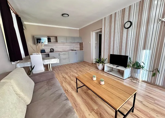 Nemes Apartmanhaz Apartment *